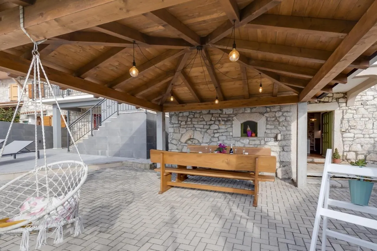 Villa Karolina With Private Pool Croatia