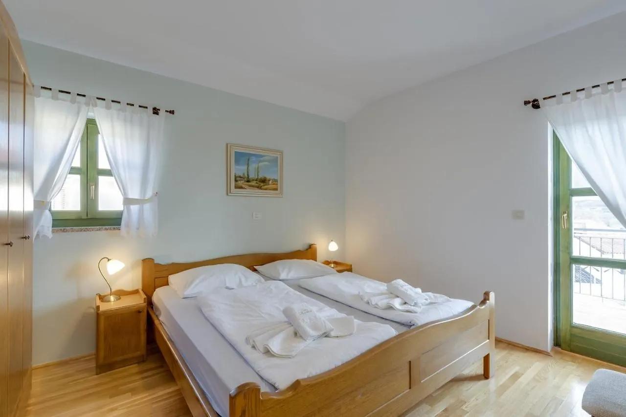 Villa Karolina With Private Pool Croatia