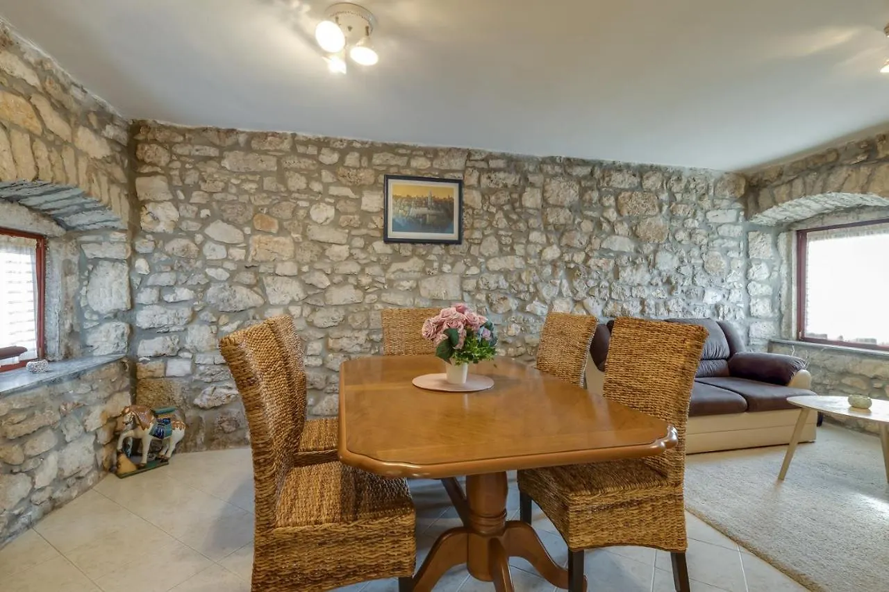 Villa Karolina With Private Pool 0*, Dracevac Croatia